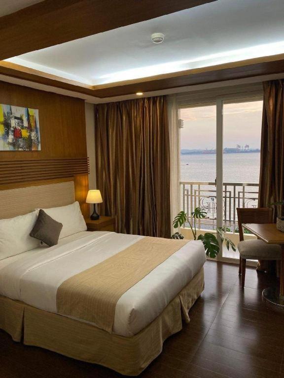 Subic Grand Harbour Hotel Subic Bay Olongapo Exterior photo