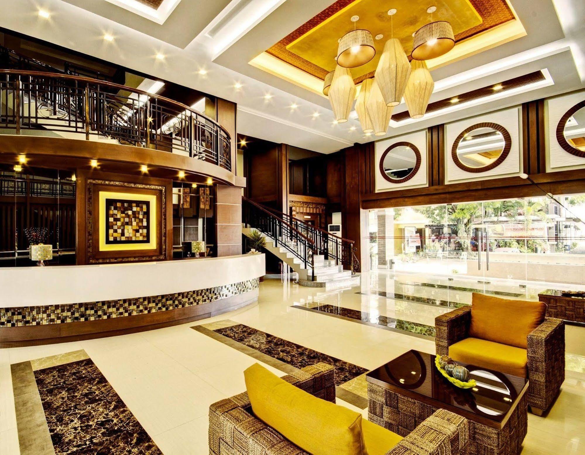 Subic Grand Harbour Hotel Subic Bay Olongapo Exterior photo